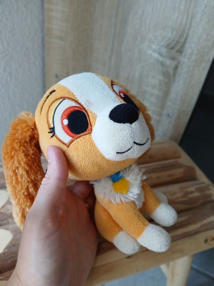 Peluche Chien Lady Grand Yeux Belle Clochard - Disney - photo numéro 2