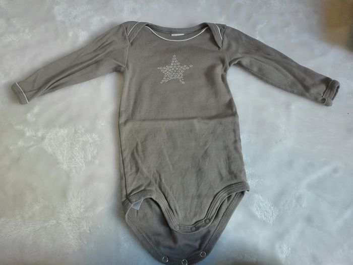 Body marron etoile manches longues