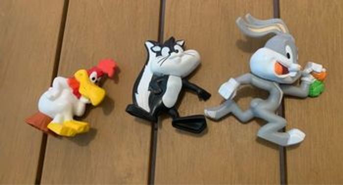 Lot de figurines - photo numéro 2