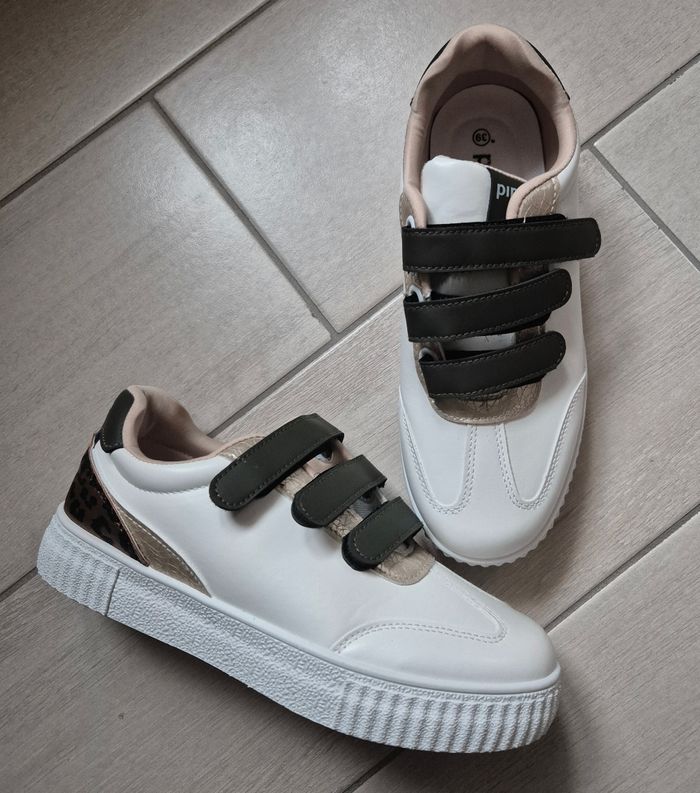 Baskets T 39 - photo numéro 3