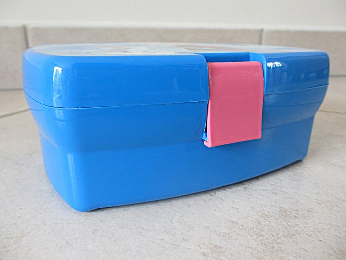 Boîte à goûter rectangulaire enfant en plastique Reine des Neiges - photo numéro 3