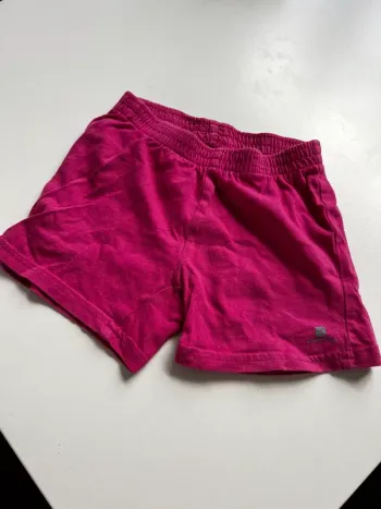 Short de sport rose