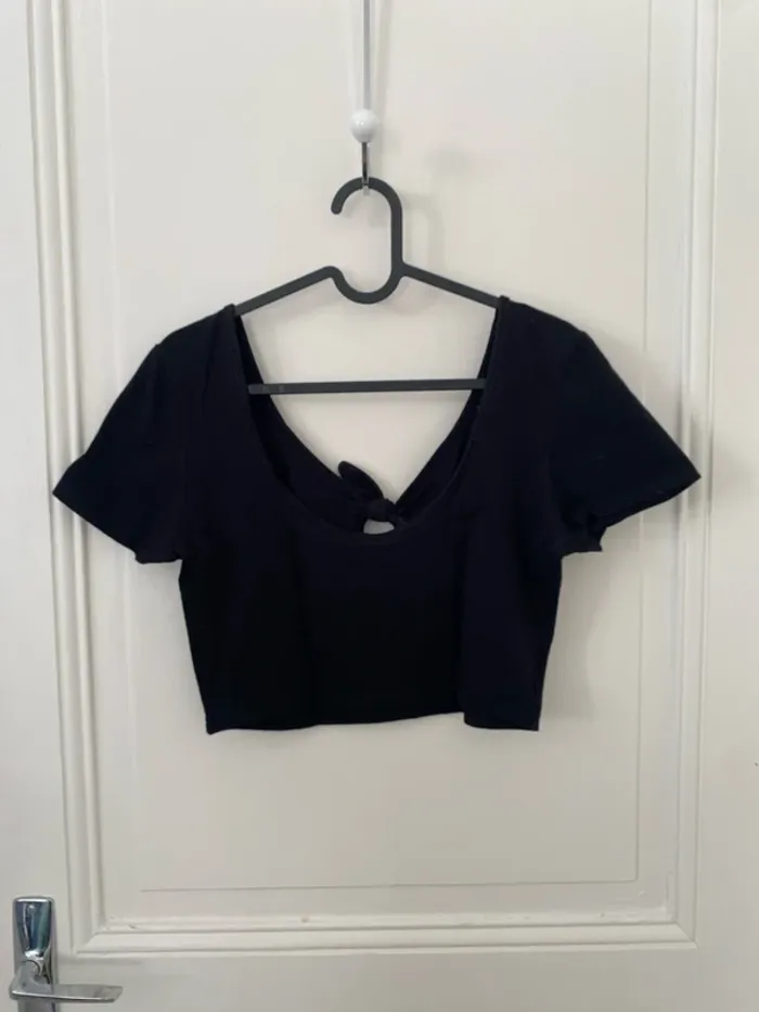 Crop top noir H&M - photo numéro 3