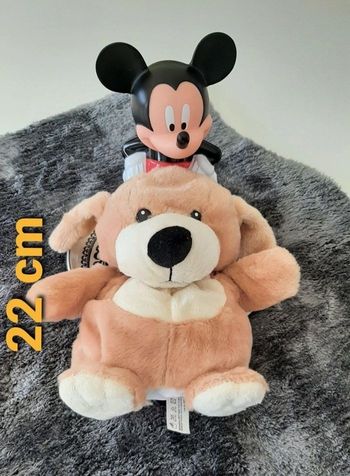 Jolie marionnette peluche