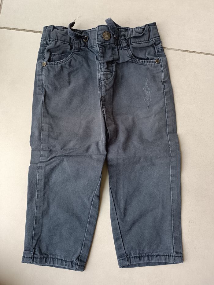 2 pantalons 12 mois - photo numéro 4