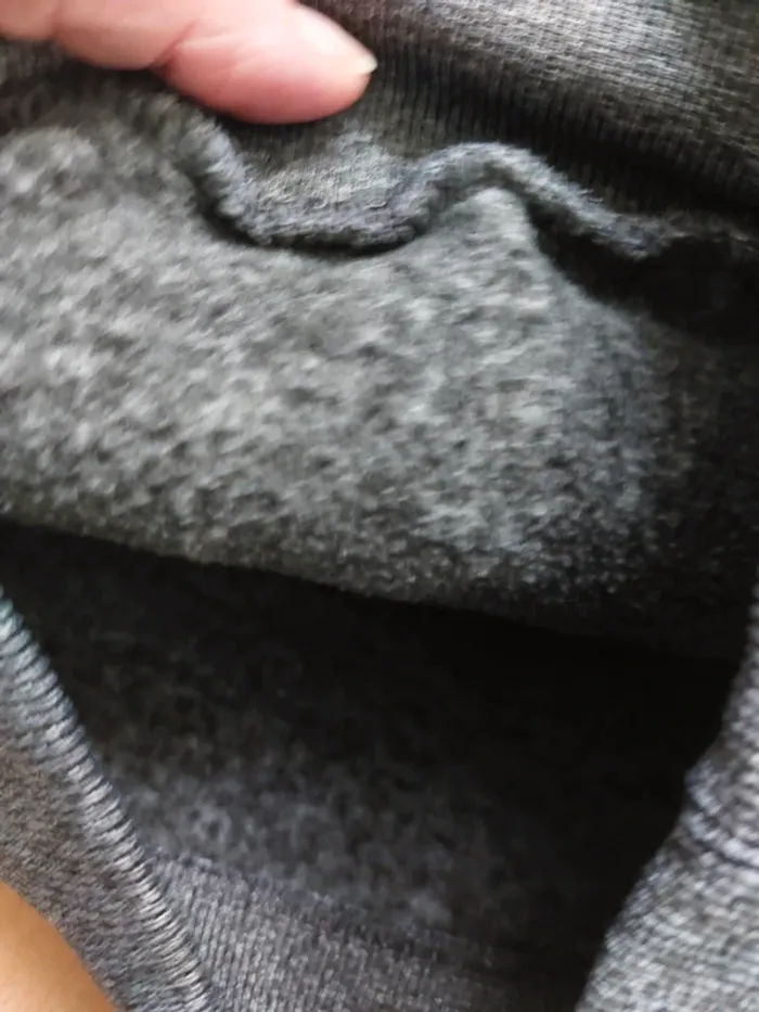 Sweat à capuche doublé détail simili cuir - photo numéro 5