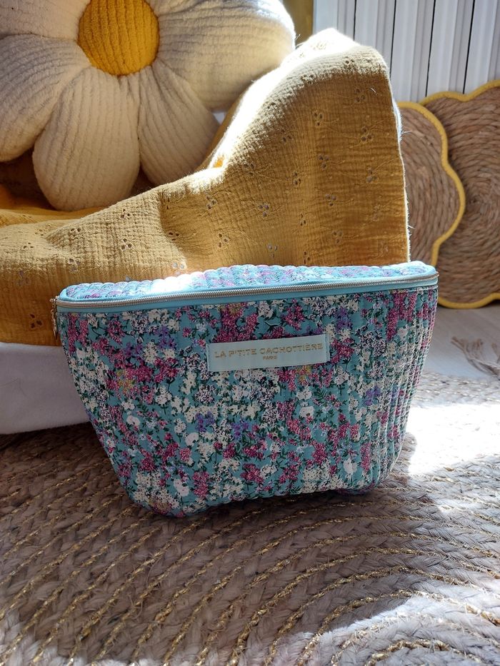 Sac banane liberty fleuri vert d'eau La p'tite  cachottière