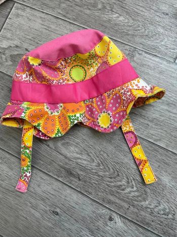 Chapeau fleuris coloré  2 ans Fermeture scratch
