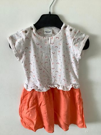 robe TAO / tape à l’oeil  18 mois  blanc orange arc en ciel