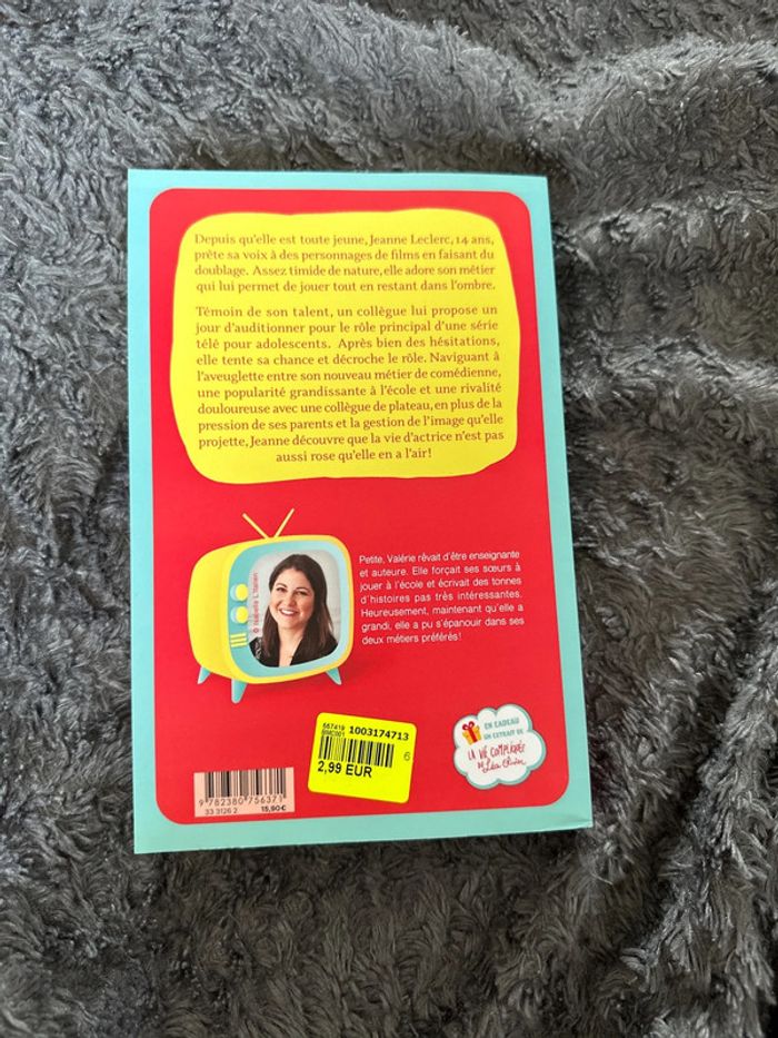 Livre Jeanne dans la télé - photo numéro 3