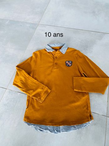 Tee shirt col façon polo 10 ans comme neuf