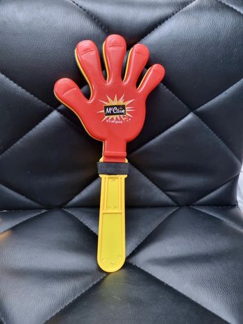 Claque main couleur de la belique