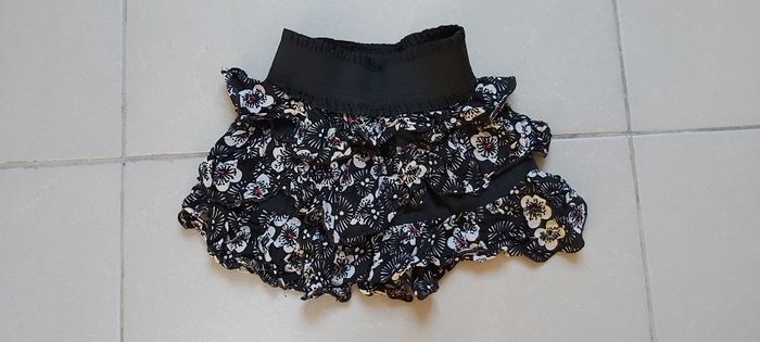 Jupe à volants 2 ans