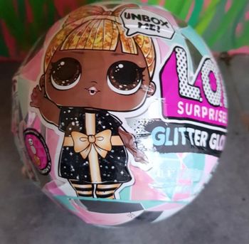Poupée Lol Glitter globe neuf