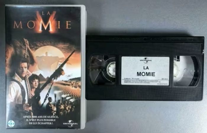 VHS "La Momie" - photo numéro 2