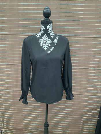 Blouse noire unie