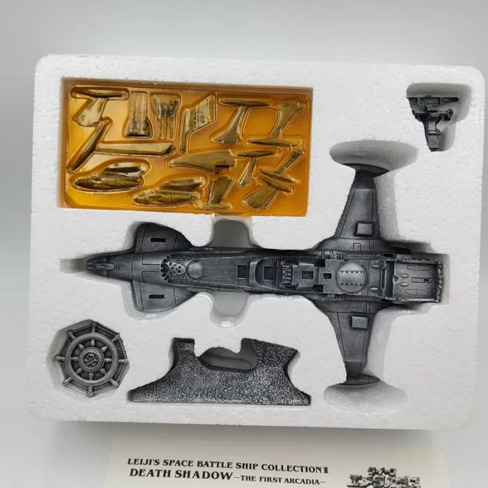Space Pirate Captain Harlock Figure Space Battle Ship Collection III The First Arcadia Metallic Ver. - photo numéro 3