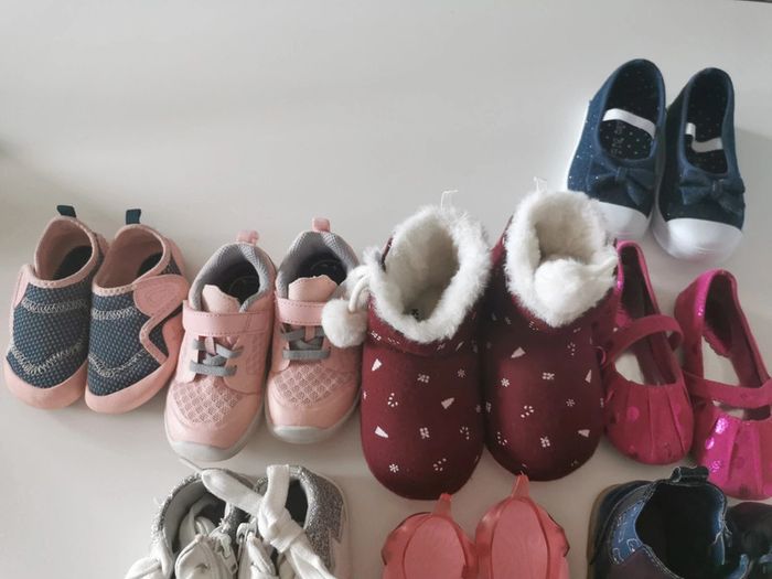 Lot paires chaussures bébé du 19 au 25 - photo numéro 4
