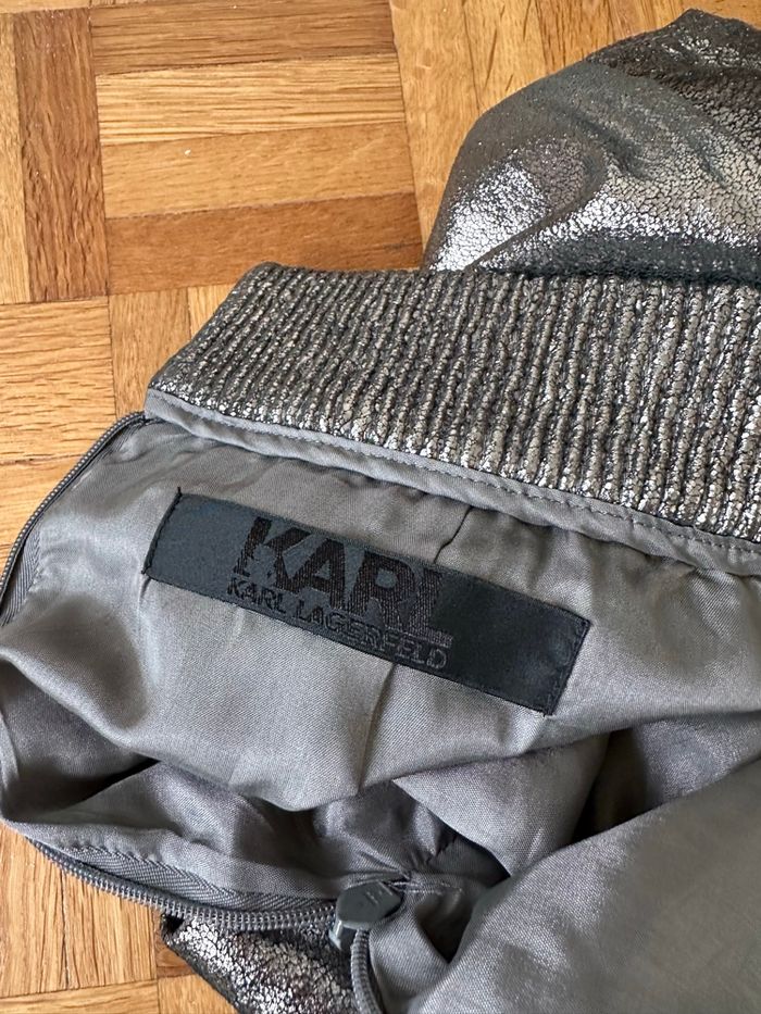 Jupe en cuir argenté Karl Lagerfeld taille 36 - photo numéro 7