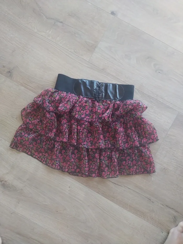 Jupe fleurie 🌼taille S