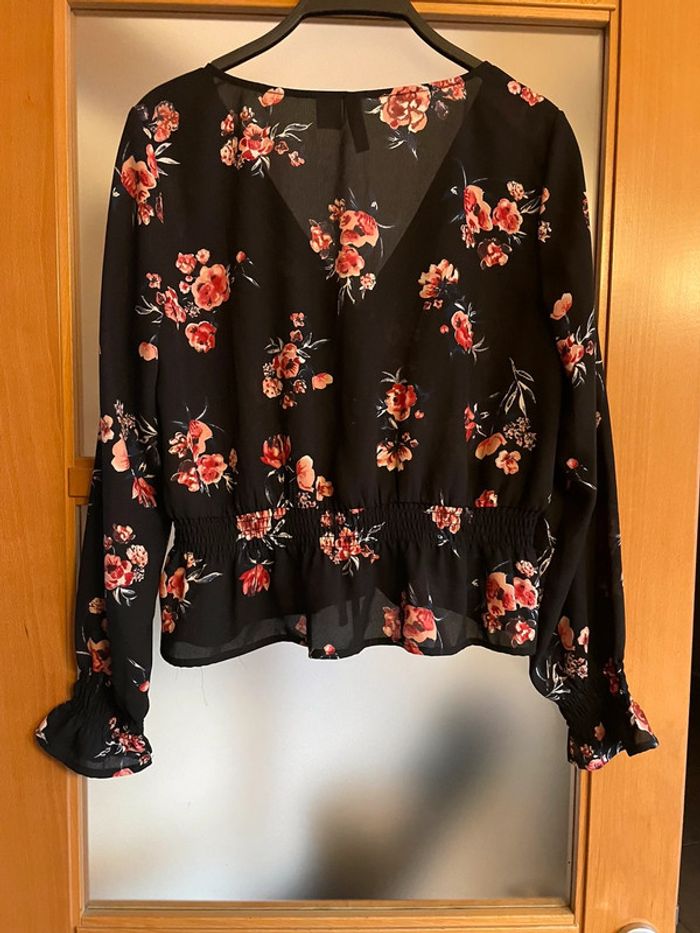 Belle blouse drapé imprimé fleur 🌺 taille 38 - photo numéro 2