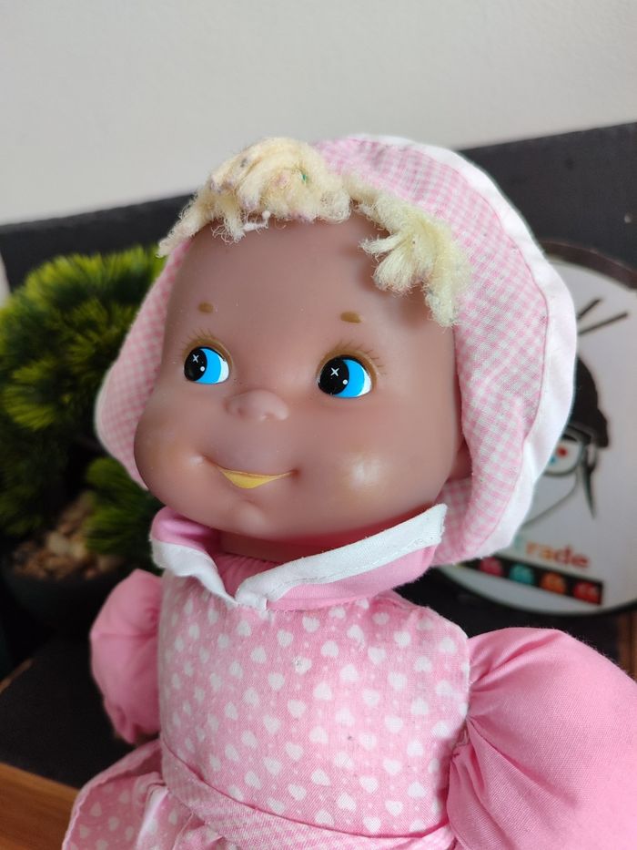 poupée poupon bébé blonde rose noir rose robe coeur bonnet carreau vichy PE0256 - photo numéro 3