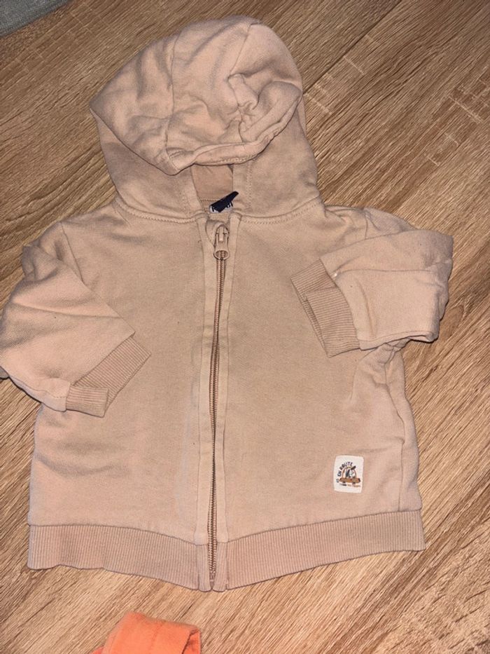 Sweat et veste à capuche 3 mois - photo numéro 4