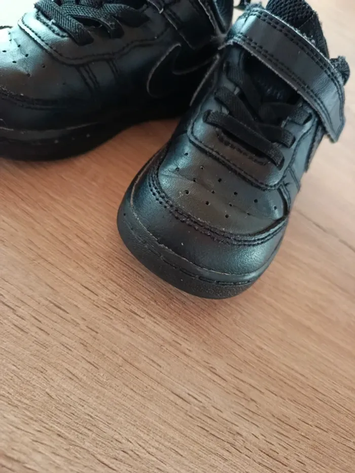 Nike Sneakers bébé - pointure 23,5 - photo numéro 4