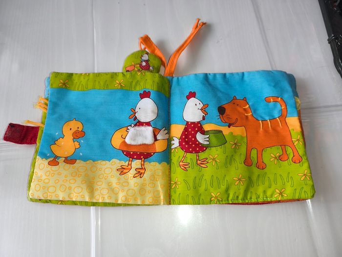 Livre en tissu lilliputiens - photo numéro 4