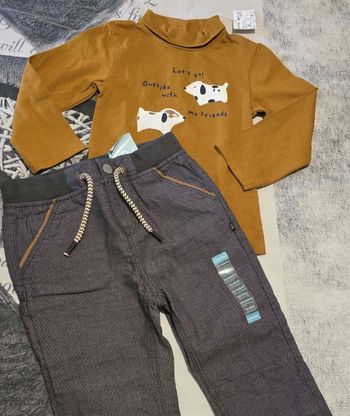 Neufs (non portés) 🏷🏷🤩😍🥰 Ensemble sous pull et pantalon doublé 23/24mois Garçon 💙🤩