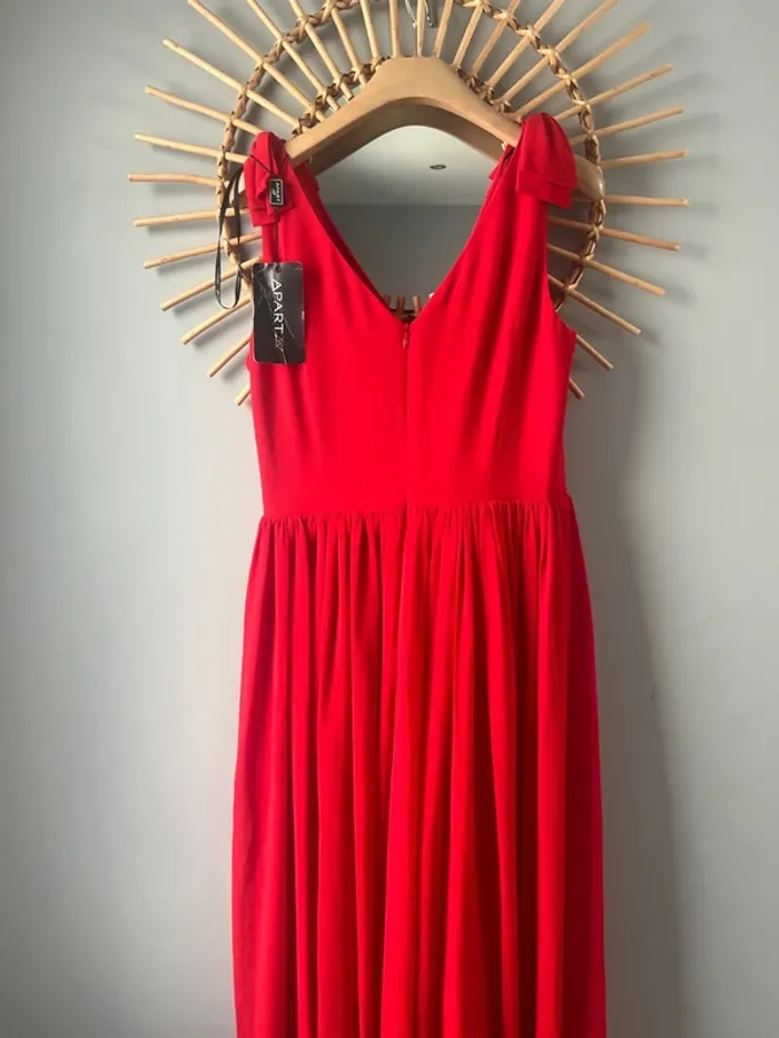 Robe rouge de soirée marque Apart neuve avec étiquette taille 38 - photo numéro 7