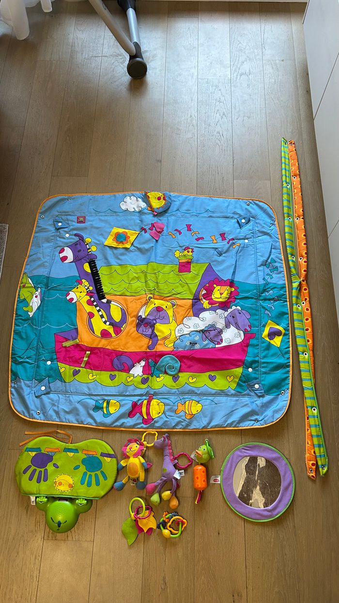 Tapis d'éveil bébé Gymini Kick et Play de Tiny Love - photo numéro 10