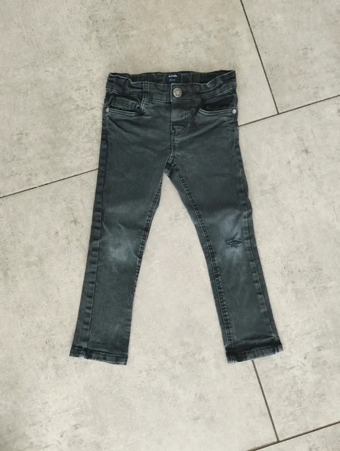 Jean slim taille 3 ans