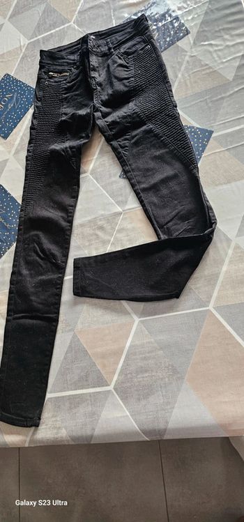 Jean noir skinny Jennyfer taille 34