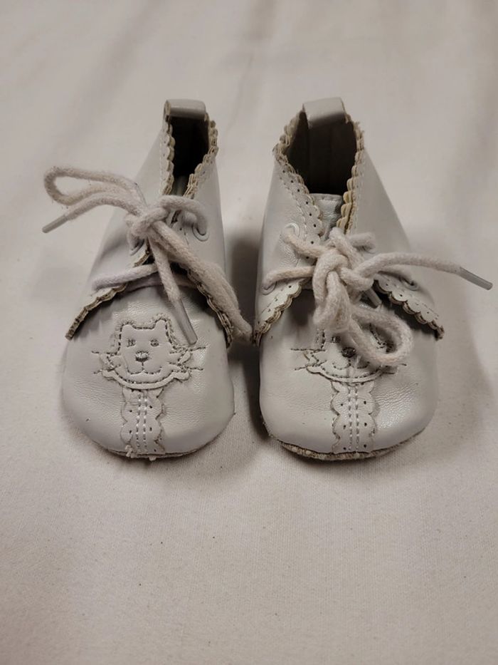 Chaussures souples bébé taille 18