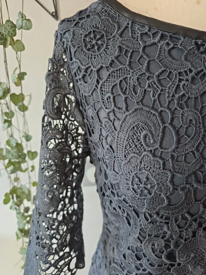 Robe dentelle - photo numéro 2