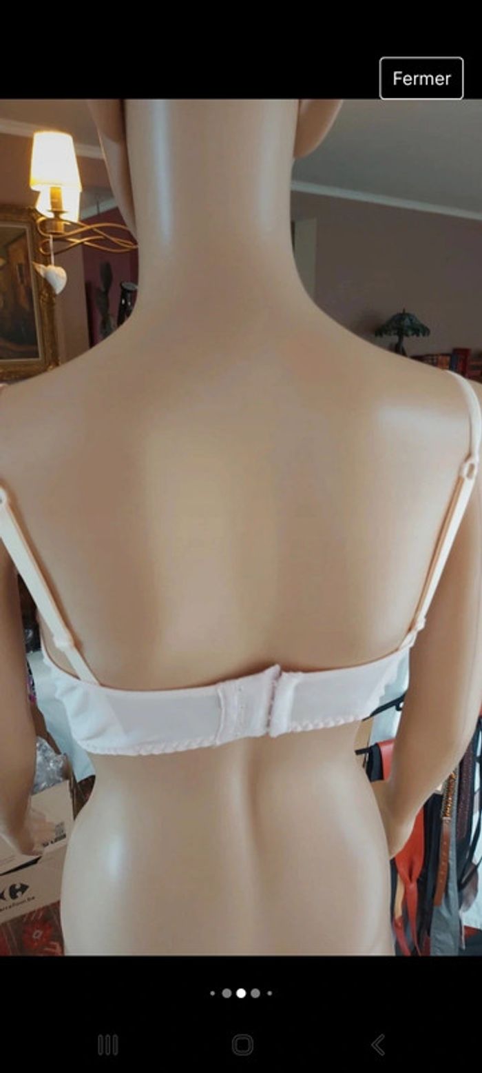 Soutien gorge rose Hunkemöller fr 90C - photo numéro 6