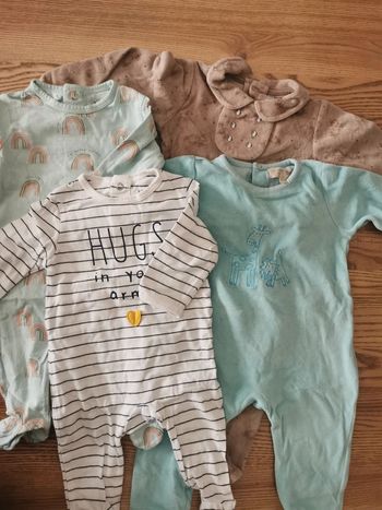 Lot de 4 pyjama 6 mois