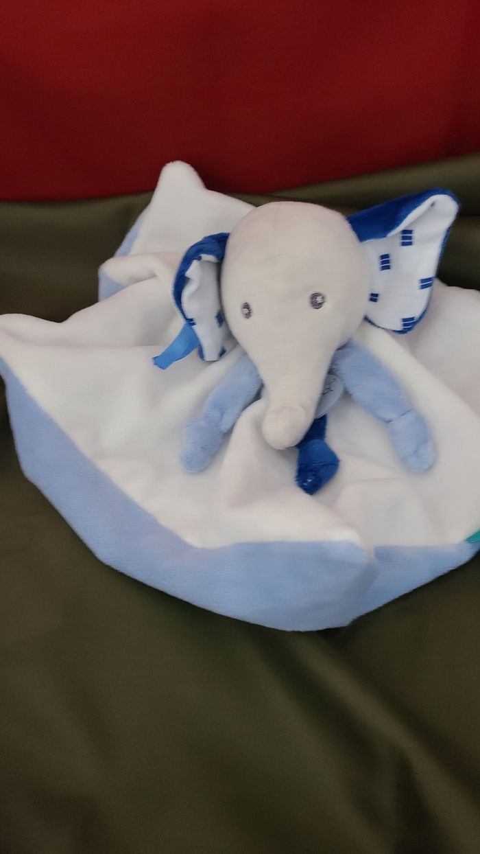 DOUDOU PLAT BABY NAT ELEPHANT EDGAR BLEU BLANC BABYNAT