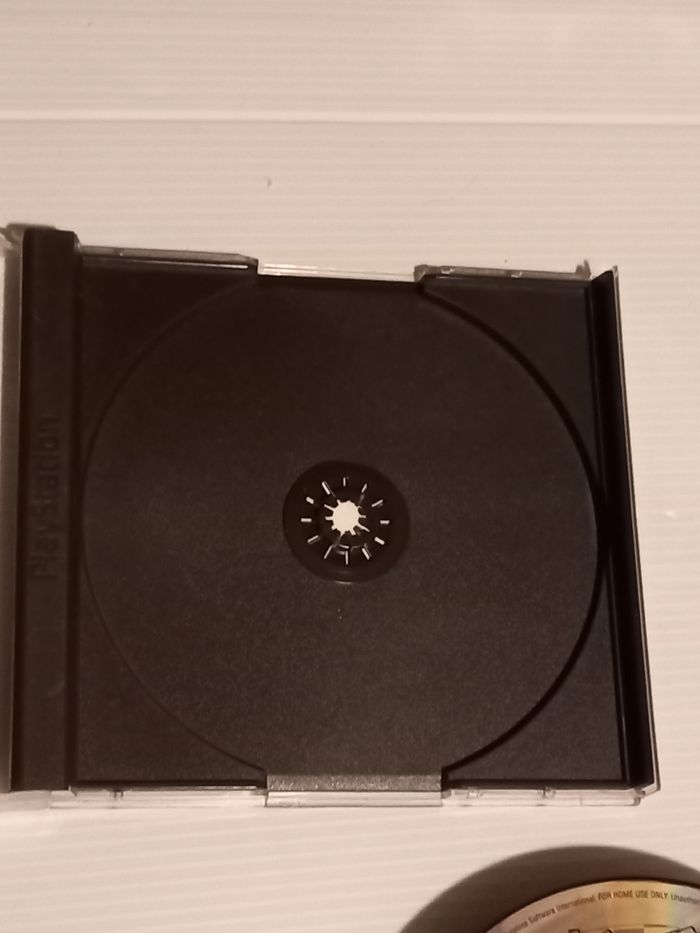 Ps1 moto racer - photo numéro 5