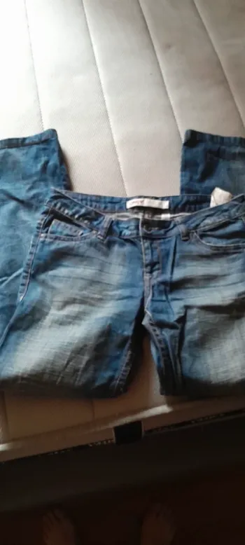 Lot 3 jeans 30/32 esprit et only