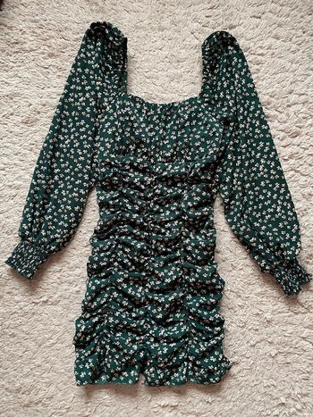 Robe moulante à fleurs