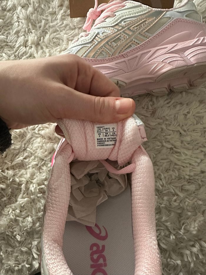 basket asics rose et blanche 39 neuf - photo numéro 5