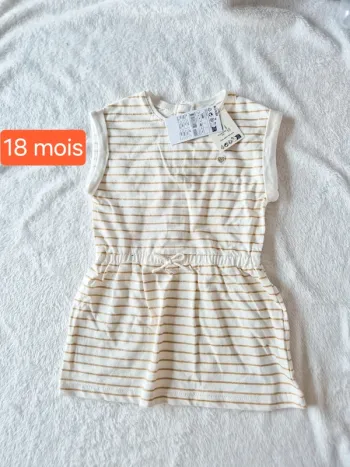 Robe marinière dorée 18 mois kiabi
