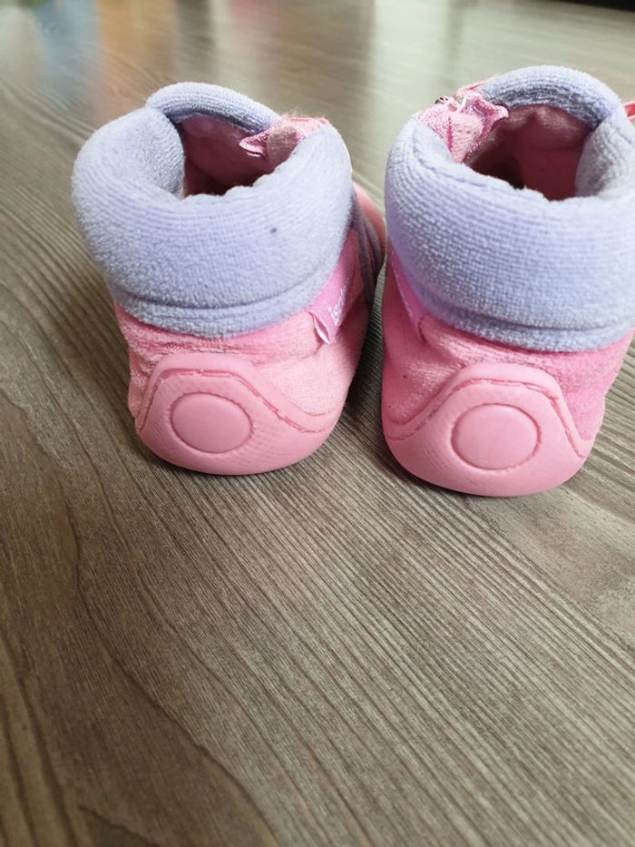 Chaussons Isotoner pointure 22 - photo numéro 4
