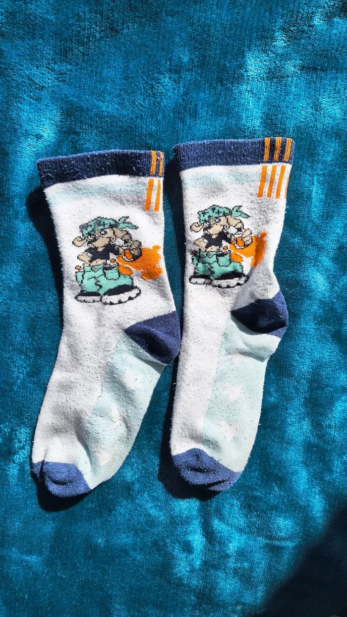 🧦 Lot de 3 paires de chaussettes blanches et rouges (P31/34) 🧦 - photo numéro 4
