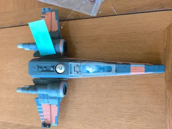 327175 vaisseau X-wing stars wars