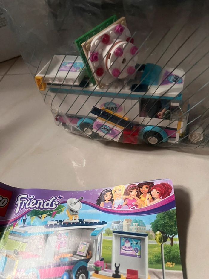 Lego friends camion tv