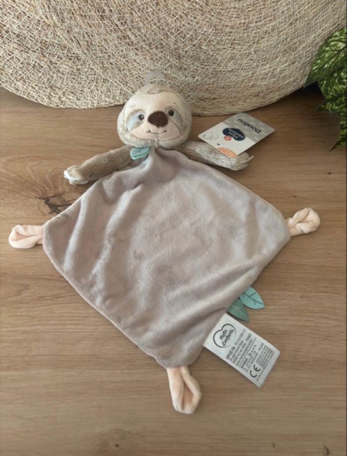 Neuf doudou plat paresseux beige mots d enfants - photo numéro 2