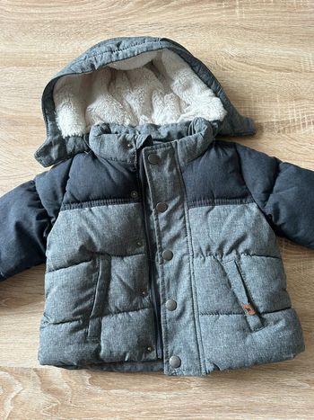 Blouson à capuche amovible